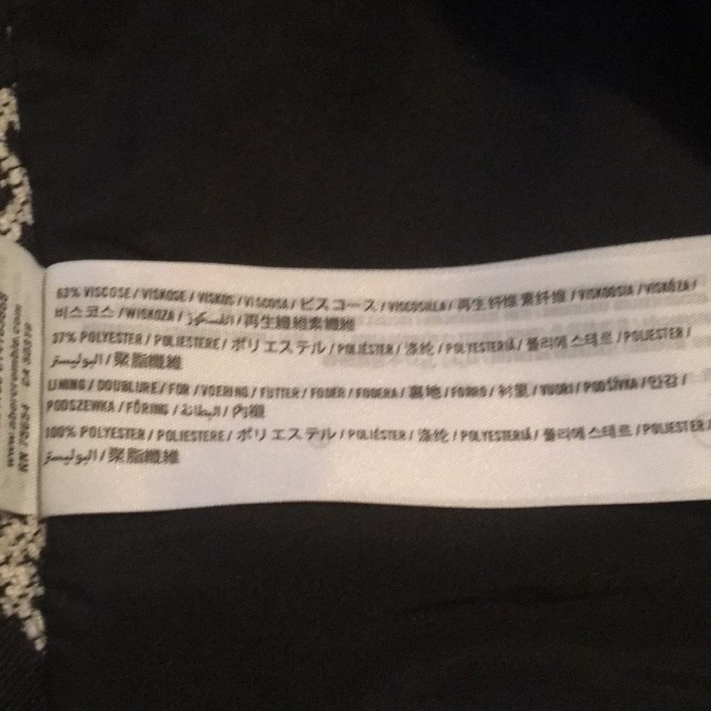 Abercrombie and Fitch Mini Skirt - Picture 6 of 7